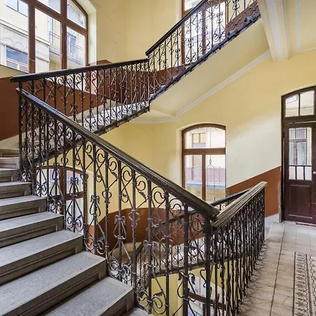 Apartment Klauzal Garden